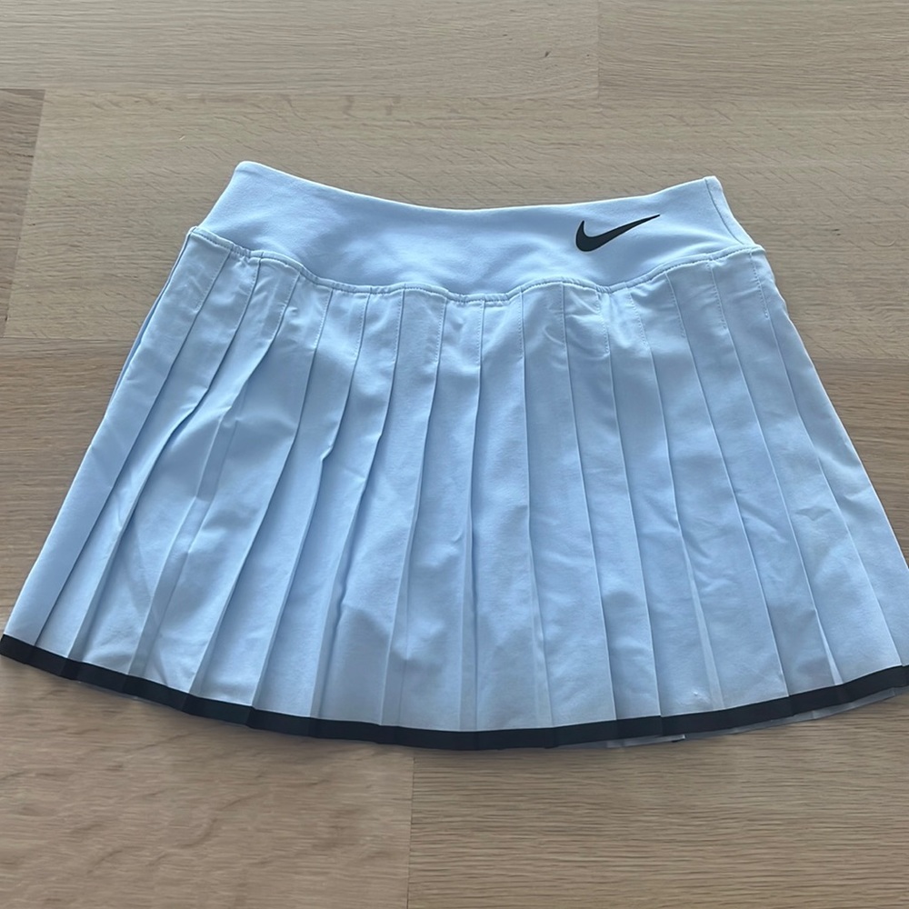 Nike pleated tennis skirt